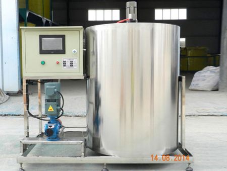 點(diǎn)擊查看詳細(xì)信息<br>標(biāo)題：全自動(dòng)不銹鋼加藥裝置 閱讀次數(shù)：5632