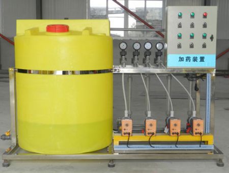 點(diǎn)擊查看詳細(xì)信息<br>標(biāo)題：加藥裝置 閱讀次數(shù)：4570